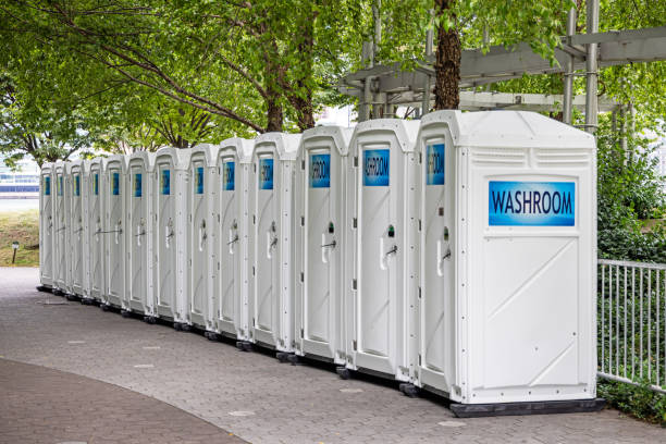 Porta potty delivery and setup in Orland, CA